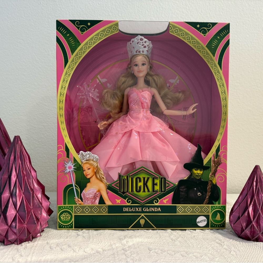 Mattel Wicked Deluxe Glinda Doll - NWT